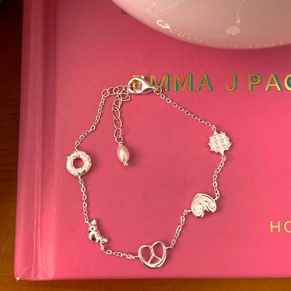COPY - 925 Sterling Silver bracelet with pretzel, waffle, croissant charms and …